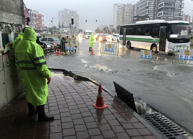 Kentte Sağanak Etkili Oldu