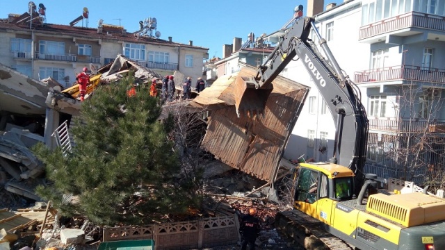 Deprem Sonrası Elazığ'dan Görüntüler
