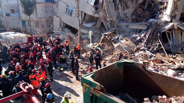 Deprem Sonrası Elazığ'dan Görüntüler