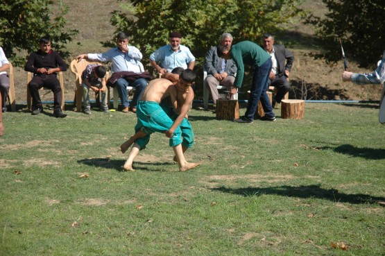 Zorluklara Aldırmadan İkincisini Yaptılar
