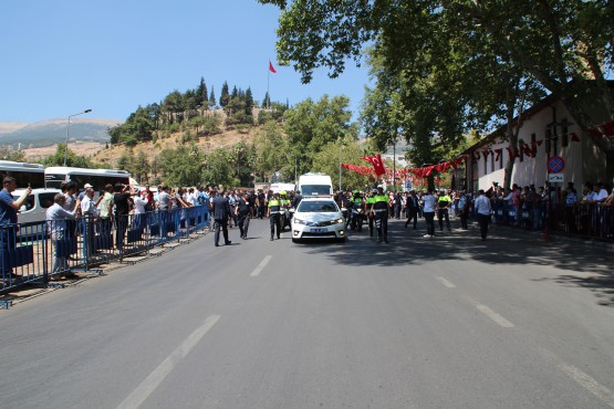 Bingöl’de Şehit Düştü Binlerce Kişi Uğurladı