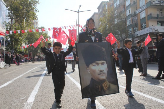 Cumhuriyet Bayramı Törenle Kutlandı
