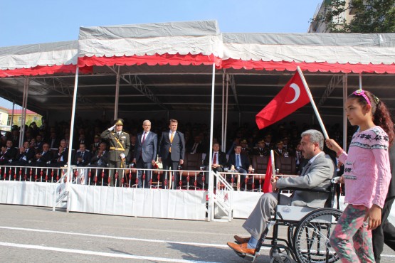 Cumhuriyet Bayramı Törenle Kutlandı
