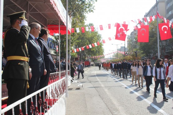 Cumhuriyet Bayramı Törenle Kutlandı