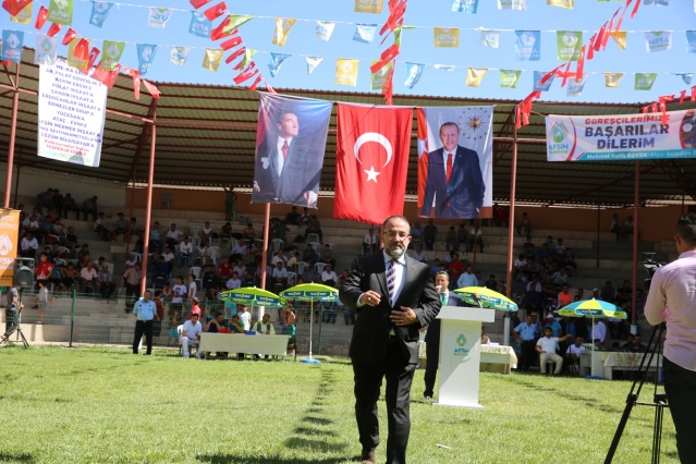 Başpehlivan Serdar Böke Oldu