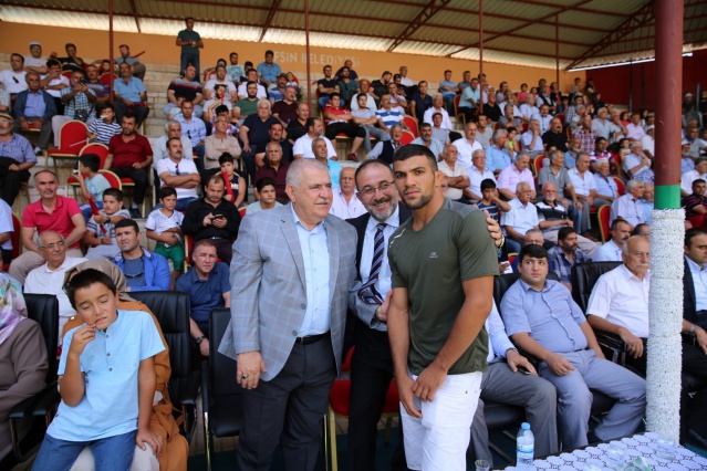 Başpehlivan Serdar Böke Oldu