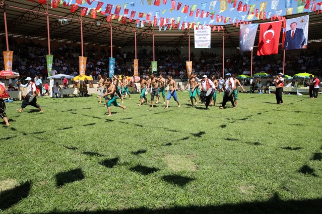 Başpehlivan Serdar Böke Oldu