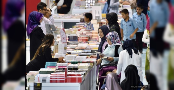Fuarı 6 Buçuk Saatte 10 Bin Kişi Ziyaret Etti