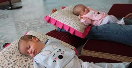 İkizlerine Aya ve Sofya Adını Verdiler