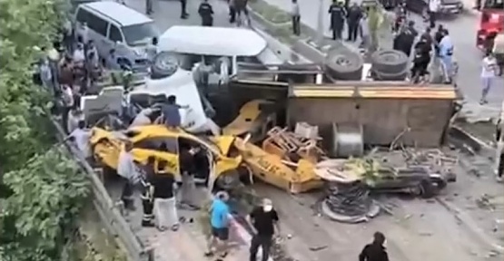 Korkunç Kaza 4 Ölü 4 Yaralı