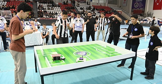 Gençler Robotik Festivalinde Buluştu