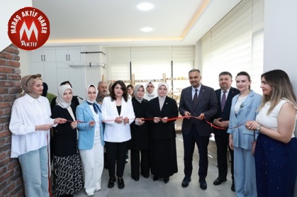 Onikişubat Belediyesi Kadın Emeği Seramik Atölyesi Sergisi Açıldı
