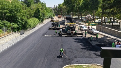 Pınarbaşı Caddesi’nde Asfalt Çalışması Başladı