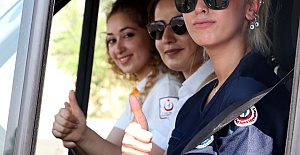 Kadın Ambulans Şoförü Hayalini Yaşıyor