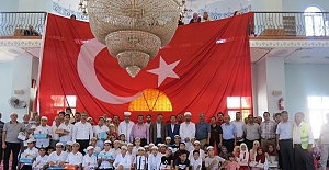 Namaza Gelen Çocuklara Ödül