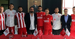 Sivasspor Futbolcularını Tanıttı