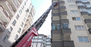 Banyoda Mahsur Kaldı