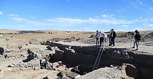 Fransızlar Belgesel Çekiyor