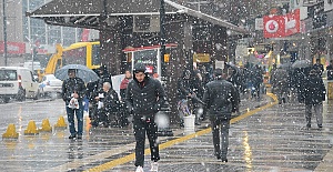 Lapa lapa Kar Yağdı