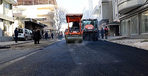 Pazarcık’ta Sıcak Asfalt Dökülüyor
