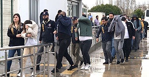 Dolandırıcılık Operasyonunda 19 Kişi Yakalandı