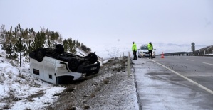 Para Nakil Aracı Devrildi