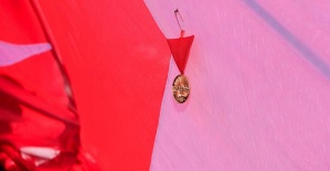 İstiklal Madalyası Şanlı Bayrağımızda