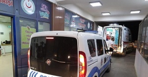 Kamyonda Düşen Genç Öldü