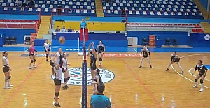 Kahramanmaraş Kadın Voleybol Takımı Yine Galip