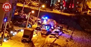 Dördüncü Kattan Düşen Genç Ağır...